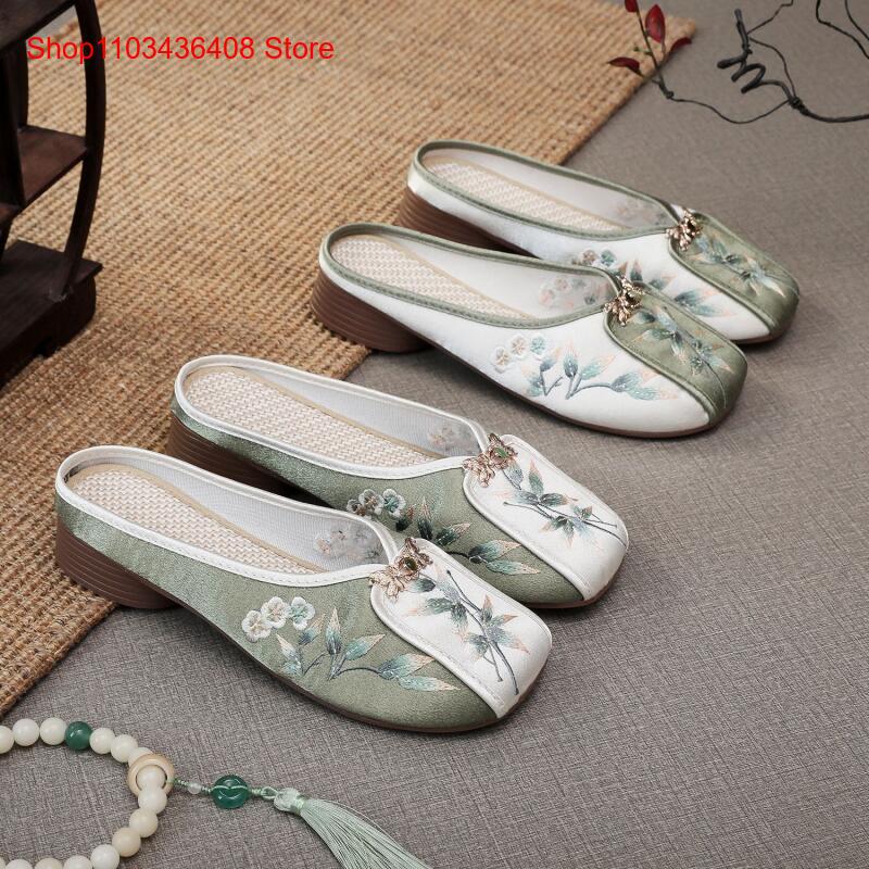 Ethnic Fashion Women - รองเท้าแตะปักลายใหม่สำหรับใส่ในบ้าน รองเท้าผ้าสำหรับผู้หญิง สไตล์แฟชั่นพื้นเมืองและลายปักแบบชาติพันธุ์