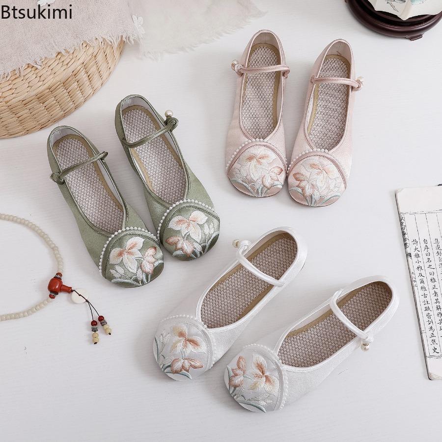 แฟชั่นปักลายสไตล์จีนรองเท้าส้น - Ethnic Fashion Women บทวิจารณ์และราคา
